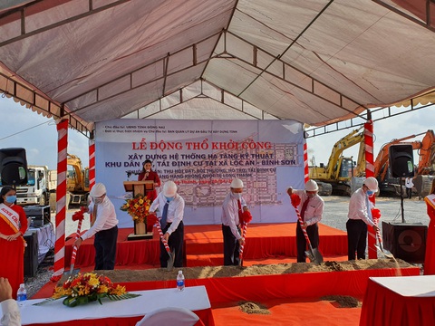 Khởi công dự án hơn 5.000 lô tái định cư đổi lấy đất làm sân bay Long Thành - Ảnh 1. Khởi công dự án hơn 5.000 lô tái định cư đổi lấy đất làm sân bay Long Thành - Ảnh 1.