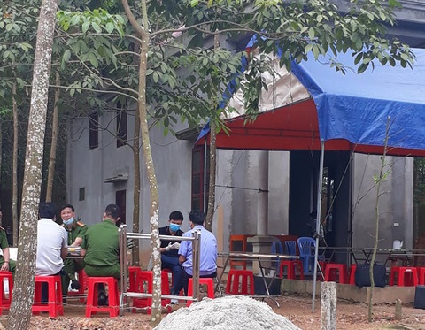 Công an điều tra vụ 2 mẹ con chết bất thường tại nhà riêng - Ảnh 1. Công an điều tra vụ 2 mẹ con chết bất thường tại nhà riêng - Ảnh 1.