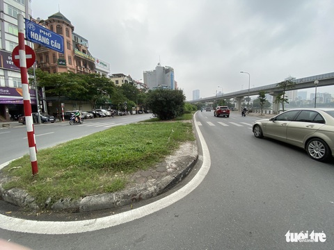 Xem xét điều chỉnh chủ trương đầu tư đường đắt nhất hành tinh - Ảnh 1. Xem xét điều chỉnh chủ trương đầu tư đường đắt nhất hành tinh - Ảnh 1.