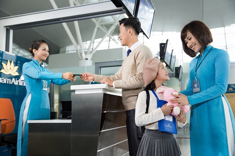 Vietnam Airlines, Vinpearl đề xuất tặng 5.000 kỳ nghỉ trọn gói tri ân lực lượng y tế tuyến đầu - Ảnh 2. Vietnam Airlines, Vinpearl đề xuất tặng 5.000 kỳ nghỉ trọn gói tri ân lực lượng y tế tuyến đầu - Ảnh 2.