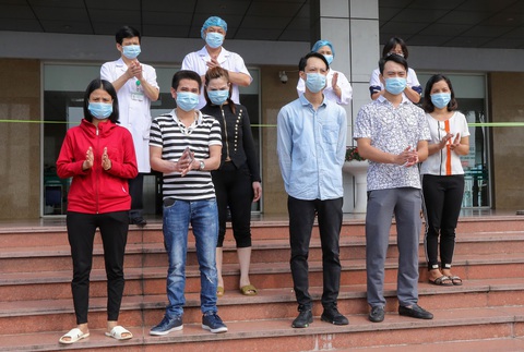 Việt Nam tiếp tục không ca nhiễm COVID-19 mới, phi công người Anh đã ngưng lọc máu - Ảnh 1. Việt Nam tiếp tục không ca nhiễm COVID-19 mới, phi công người Anh đã ngưng lọc máu - Ảnh 1.