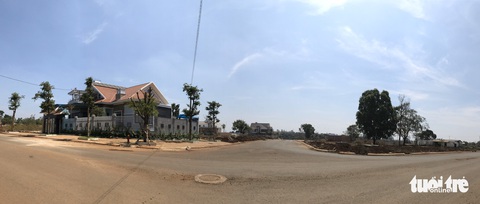Doanh nghiệp xây khu biệt thự trên đất nông nghiệp bị... phê bình nghiêm khắc - Ảnh 1. Doanh nghiệp xây khu biệt thự trên đất nông nghiệp bị... phê bình nghiêm khắc - Ảnh 1.