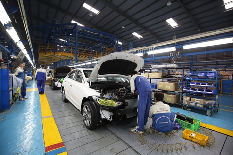 Nhiều hãng xe sản xuất trở lại - Ảnh 1. Nhiều hãng xe sản xuất trở lại - Ảnh 1.