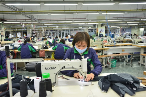 Gần 5 triệu lao động bị mất việc, giãn việc, thất nghiệp tăng nhanh - Ảnh 2. Gần 5 triệu lao động bị mất việc, giãn việc, thất nghiệp tăng nhanh - Ảnh 2.