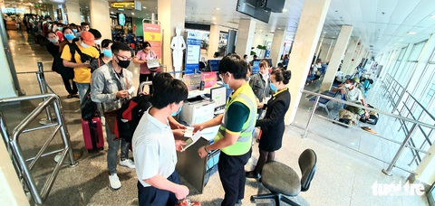 Jetstar Pacific khai thác chuyến bay thấp kỷ lục - Ảnh 2. Jetstar Pacific khai thác chuyến bay thấp kỷ lục - Ảnh 2.