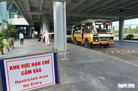 Đón 215 công dân từ Singapore về, cách ly tại Cần Thơ - Ảnh 6. Đón 215 công dân từ Singapore về, cách ly tại Cần Thơ - Ảnh 6.
