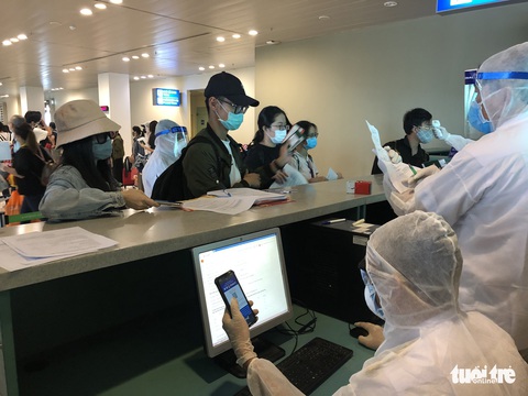 Đón 215 công dân từ Singapore về, cách ly tại Cần Thơ - Ảnh 2. Đón 215 công dân từ Singapore về, cách ly tại Cần Thơ - Ảnh 2.