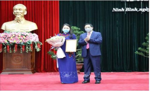 Bà Nguyễn Thị Thu Hà giữ chức bí thư Tỉnh ủy Ninh Bình - Ảnh 1. Bà Nguyễn Thị Thu Hà giữ chức bí thư Tỉnh ủy Ninh Bình - Ảnh 1.