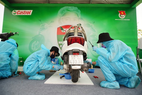 Castrol tiếp sức cho tuyến đầu bằng hàng loạt hoạt động thiết thực - Ảnh 2. Castrol tiếp sức cho tuyến đầu bằng hàng loạt hoạt động thiết thực - Ảnh 2.