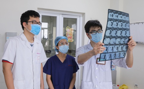 Quảng Ninh thanh tra việc mua sắm máy xét nghiệm giá khủng - Ảnh 1. Quảng Ninh thanh tra việc mua sắm máy xét nghiệm giá khủng - Ảnh 1.