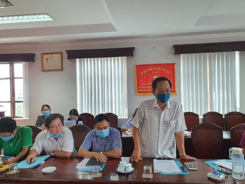 Bạc Liêu yêu cầu giữ khoảng cách 1m khi giao tiếp - Ảnh 1. Bạc Liêu yêu cầu giữ khoảng cách 1m khi giao tiếp - Ảnh 1.