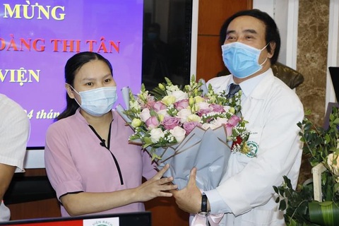 Sản phụ từng ngưng tim 120 phút được xuất viện - Ảnh 1. Sản phụ từng ngưng tim 120 phút được xuất viện - Ảnh 1.
