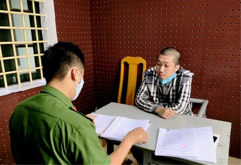 Bắt trùm cho vay nặng lãi liên tỉnh với lãi suất 226%/năm - Ảnh 1. Bắt trùm cho vay nặng lãi liên tỉnh với lãi suất 226%/năm - Ảnh 1.