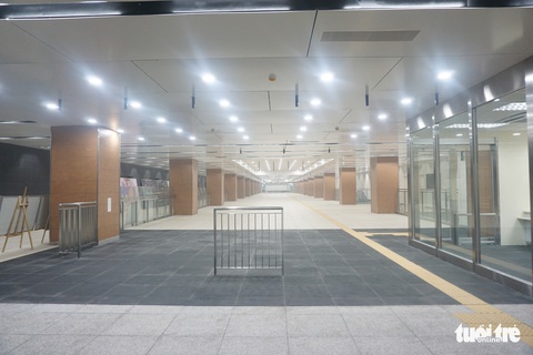 Lãnh đạo UBND TP tham quan ga Nhà hát TP tuyến metro số 1 - Ảnh 4. Lãnh đạo UBND TP tham quan ga Nhà hát TP tuyến metro số 1 - Ảnh 4.