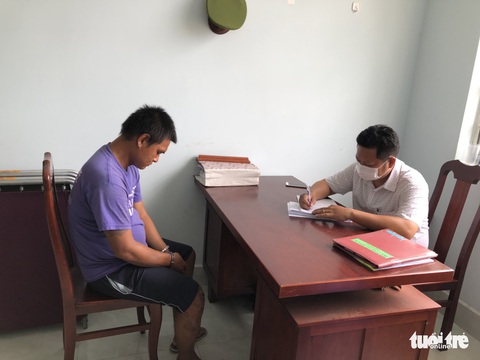 Bắt nam thanh niên chuyên cướp giật điện thoại của phụ nữ - Ảnh 1. Bắt nam thanh niên chuyên cướp giật điện thoại của phụ nữ - Ảnh 1.