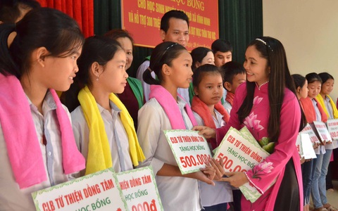 Làm từ thiện - chuyện không của riêng ai - Ảnh 3. Làm từ thiện - chuyện không của riêng ai - Ảnh 3.