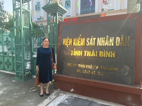 Điều chuyển thượng tá ký quyết định tạm đình chỉ vụ đánh người tại trụ sở công an - Ảnh 2. Điều chuyển thượng tá ký quyết định tạm đình chỉ vụ đánh người tại trụ sở công an - Ảnh 2.