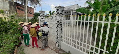 Chủ hụi viết thư tạm biệt, cả xóm lao động nghèo khóc ròng - Ảnh 2. Chủ hụi viết thư tạm biệt, cả xóm lao động nghèo khóc ròng - Ảnh 2.