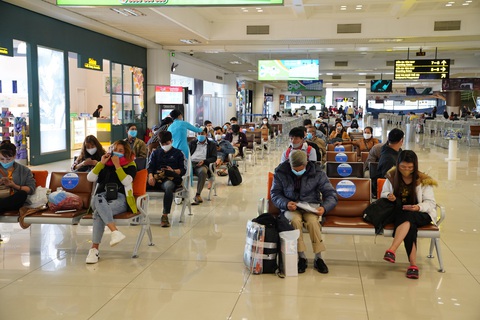 Tăng chuyến bay, tàu hỏa và xe khách liên tỉnh từ ngày 29-4 - Ảnh 1. Tăng chuyến bay, tàu hỏa và xe khách liên tỉnh từ ngày 29-4 - Ảnh 1.