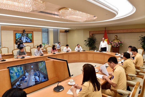 Đẩy mạnh xây dựng dữ liệu chung để người dân nộp phạt giao thông qua mạng từ 30-6 - Ảnh 1. Đẩy mạnh xây dựng dữ liệu chung để người dân nộp phạt giao thông qua mạng từ 30-6 - Ảnh 1.