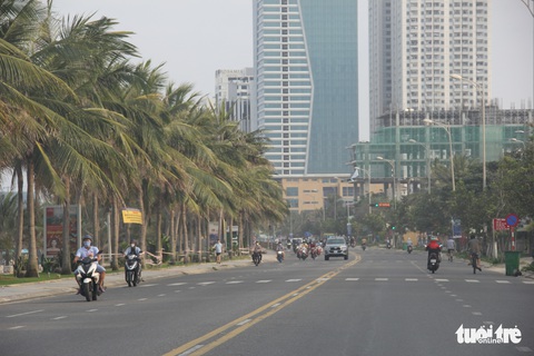Khu du lịch, khách sạn tại Đà Nẵng đều giảm giá khủng để kéo khách - Ảnh 2. Khu du lịch, khách sạn tại Đà Nẵng đều giảm giá khủng để kéo khách - Ảnh 2.
