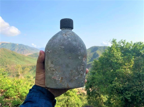 Tình cờ phát hiện nhiều hài cốt liệt sĩ trong hang sâu tại núi Đồng Bò - Ảnh 4. Tình cờ phát hiện nhiều hài cốt liệt sĩ trong hang sâu tại núi Đồng Bò - Ảnh 4.