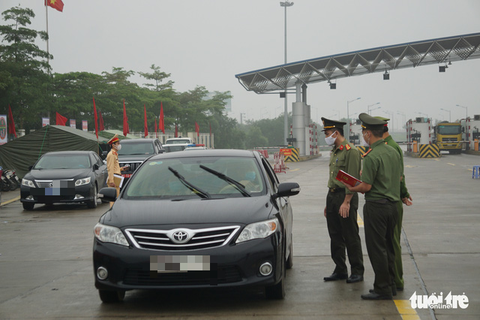 Thủ tướng xuất cấp vật tư, trang thiết bị cho Bộ Quốc phòng chống dịch COVID-19 - Ảnh 1. Thủ tướng xuất cấp vật tư, trang thiết bị cho Bộ Quốc phòng chống dịch COVID-19 - Ảnh 1.