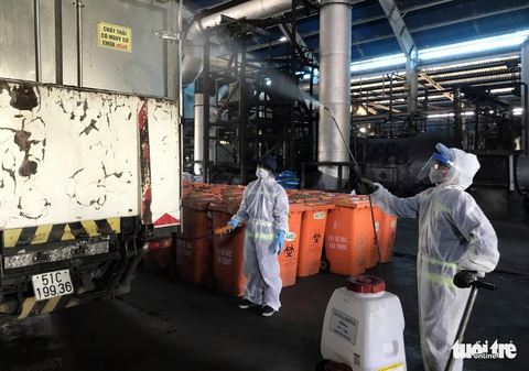 Rác thải từ các khu cách ly, bệnh viện dã chiến được xử lý ra sao? - Ảnh 5. Rác thải từ các khu cách ly, bệnh viện dã chiến được xử lý ra sao? - Ảnh 5.