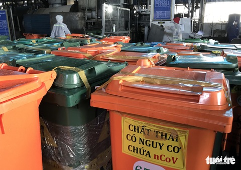 Rác thải từ các khu cách ly, bệnh viện dã chiến được xử lý ra sao? - Ảnh 2. Rác thải từ các khu cách ly, bệnh viện dã chiến được xử lý ra sao? - Ảnh 2.