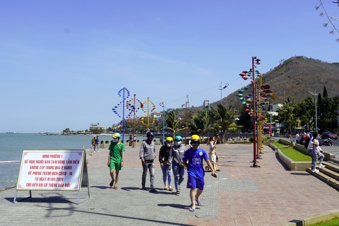 Biển Vũng Tàu không một bóng người - Ảnh 9. Biển Vũng Tàu không một bóng người - Ảnh 9.