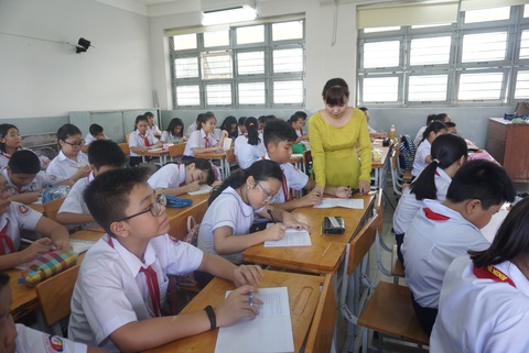 TPHCM: giãn cách học sinh từ 1,5m xuống còn 1m - Ảnh 1. TPHCM: giãn cách học sinh từ 1,5m xuống còn 1m - Ảnh 1.