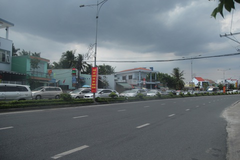 Đường về miền Tây kẹt cứng ngày 30-4 - Ảnh 7. Đường về miền Tây kẹt cứng ngày 30-4 - Ảnh 7.