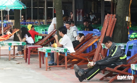 Cửa Lò chủ yếu khách trong tỉnh, khách sạn đầy phòng - Ảnh 2. Cửa Lò chủ yếu khách trong tỉnh, khách sạn đầy phòng - Ảnh 2.