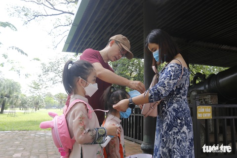 Huế ngày đầu mở cửa di tích trở lại, du lịch sinh thái ở Cần Thơ vắng vẻ - Ảnh 2. Huế ngày đầu mở cửa di tích trở lại, du lịch sinh thái ở Cần Thơ vắng vẻ - Ảnh 2.