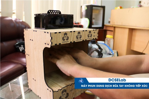 ĐH Bách khoa TP.HCM giới thiệu loạt sản phẩm công nghệ phòng chống COVID-19 - Ảnh 3. ĐH Bách khoa TP.HCM giới thiệu loạt sản phẩm công nghệ phòng chống COVID-19 - Ảnh 3.
