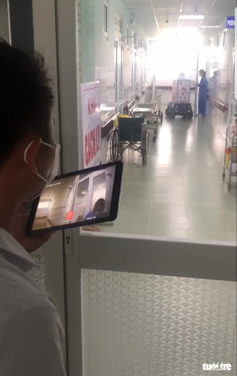 Biến xe đồ chơi thành xe phun khử trùng điều khiển từ xa trong khu cách ly - Ảnh 4. Biến xe đồ chơi thành xe phun khử trùng điều khiển từ xa trong khu cách ly - Ảnh 4.