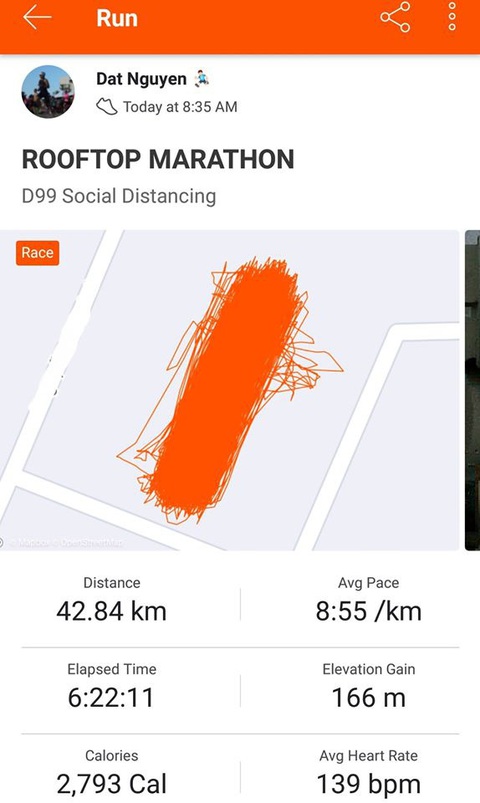 Người Việt đầu tiên chạy marathon 42,195km trên sân thượng chung cư - Ảnh 2. Người Việt đầu tiên chạy marathon 42,195km trên sân thượng chung cư - Ảnh 2.