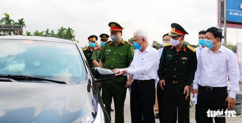 Vì sao Hải Phòng, Đà Nẵng cách ly tự trả phí với người về từ Hà Nội, TP.HCM? - Ảnh 1. Vì sao Hải Phòng, Đà Nẵng cách ly tự trả phí với người về từ Hà Nội, TP.HCM? - Ảnh 1.