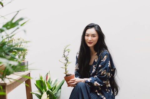 Sống chậm khi giãn cách xã hội: Con mương gần nhà cũng thơ mộng hẳn lên - Ảnh 1. Sống chậm khi giãn cách xã hội: Con mương gần nhà cũng thơ mộng hẳn lên - Ảnh 1.