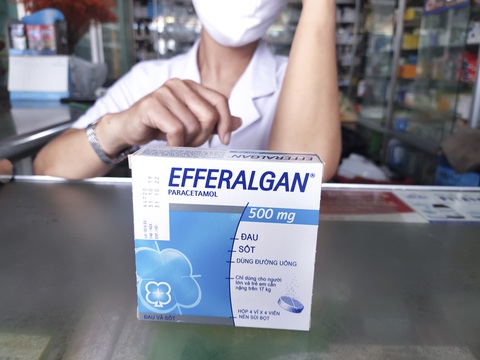 Sở Y tế TP.HCM đang phối hợp công an điều tra vụ ‘tăng giá thuốc mùa dịch’ - Ảnh 1. Sở Y tế TP.HCM đang phối hợp công an điều tra vụ ‘tăng giá thuốc mùa dịch’ - Ảnh 1.