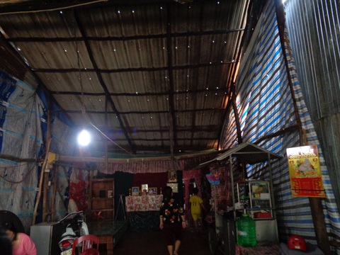 Ngôi làng bền vững - Kỳ 1: Những phận đời khốn khó ở Hưng Thạnh - Ảnh 2. Ngôi làng bền vững - Kỳ 1: Những phận đời khốn khó ở Hưng Thạnh - Ảnh 2.