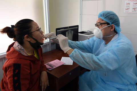 Bệnh viện nào xét nghiệm COVID-19 theo yêu cầu? - Ảnh 1. Bệnh viện nào xét nghiệm COVID-19 theo yêu cầu? - Ảnh 1.