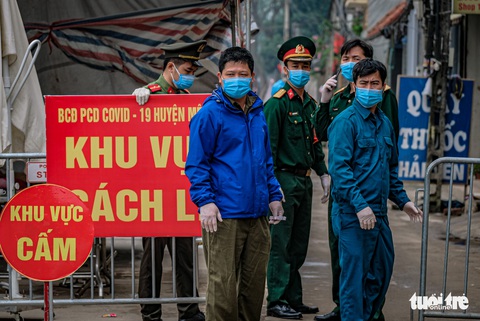 Cận cảnh cách ly thôn Hạ Lôi hơn 10.000 nhân khẩu vì liên quan bệnh nhân 243 - Ảnh 1. Cận cảnh cách ly thôn Hạ Lôi hơn 10.000 nhân khẩu vì liên quan bệnh nhân 243 - Ảnh 1.