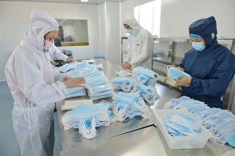 Thị trường khẩu trang, bảo hộ nóng rực, cò nhảy vào đông như quân Nguyên - Ảnh 1. Thị trường khẩu trang, bảo hộ nóng rực, cò nhảy vào đông như quân Nguyên - Ảnh 1.
