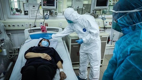 Chạy đua tìm thần dược - Kỳ cuối: Tìm thuốc điều trị bệnh nhân COVID-19 ở Việt Nam - Ảnh 3. Chạy đua tìm thần dược - Kỳ cuối: Tìm thuốc điều trị bệnh nhân COVID-19 ở Việt Nam - Ảnh 3.