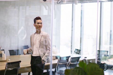 Cú bẻ lái nghề nghiệp của anh chàng ngành dịch vụ khách sạn - Ảnh 3. Cú bẻ lái nghề nghiệp của anh chàng ngành dịch vụ khách sạn - Ảnh 3.