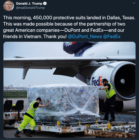 Ông Trump cảm ơn Việt Nam phối hợp cung cấp 450.000 bộ quần áo bảo hộ cho Mỹ - Ảnh 3. Ông Trump cảm ơn Việt Nam phối hợp cung cấp 450.000 bộ quần áo bảo hộ cho Mỹ - Ảnh 3.