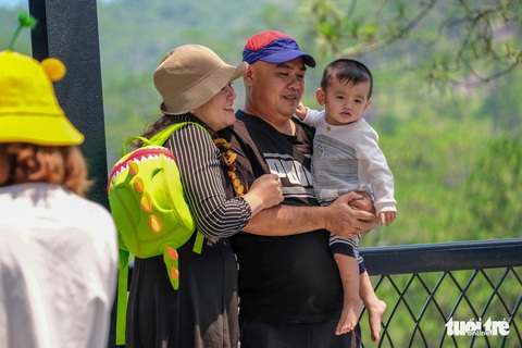 Đà Lạt đông đúc, du khách chủ quan - Ảnh 5. Đà Lạt đông đúc, du khách chủ quan - Ảnh 5.