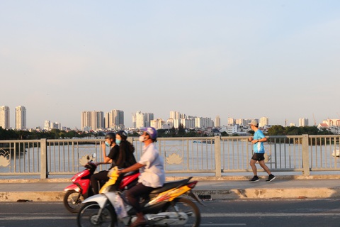 TP.HCM trời trong xanh, chất lượng không khí cải thiện đáng kể sau giãn cách - Ảnh 5. TP.HCM trời trong xanh, chất lượng không khí cải thiện đáng kể sau giãn cách - Ảnh 5.