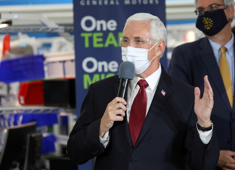 Phó tổng thống Mỹ Mike Pence bác tin tự cách ly sau tiếp xúc gần với người nhiễm COVID-19 - Ảnh 1. Phó tổng thống Mỹ Mike Pence bác tin tự cách ly sau tiếp xúc gần với người nhiễm COVID-19 - Ảnh 1.